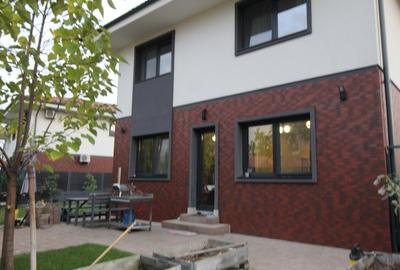 Casă cu 5 camere cu Teren 600 Mp în Corbeanca