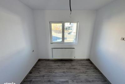 Casă cu 4 camere în Bucium