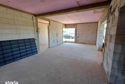 Casă cu 4 camere cu Teren 116 Mp în Central - 1