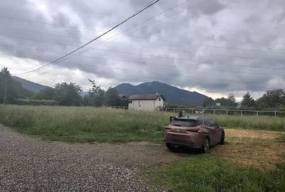 Teren de 1374 mp, în Central