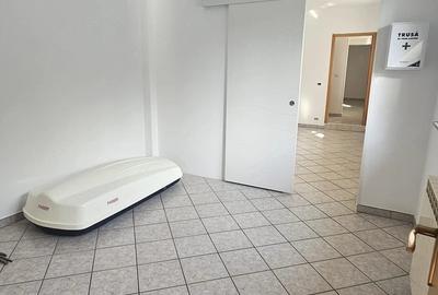 Casă cu 5 camere în Domenii