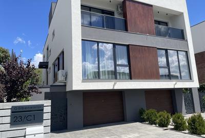 Casă cu 4 camere în Central
