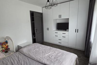 Apartament cu 3 camere decomandat în Prundu - 2