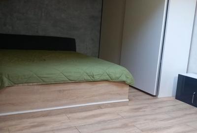 Garsonieră decomandată în Central