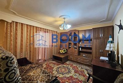 Apartament cu 2 camere decomandat în Căzănești (Râmnicu Vâlcea)