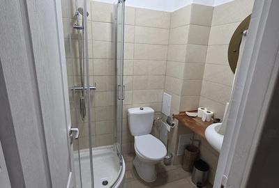 Garsonieră decomandată în Central