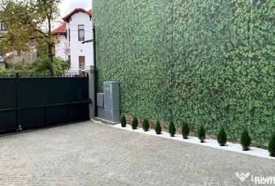 Casă cu 7 camere cu Teren 474 Mp în Lahovari