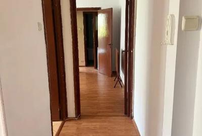 Apartament cu 3 camere semidecomandat în Drumul Taberei - 2