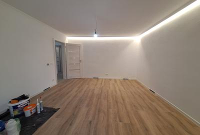 Apartament cu 3 camere decomandat în Dâmbovița