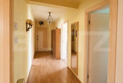 Apartament cu 3 camere decomandat, mobilat în Progresul