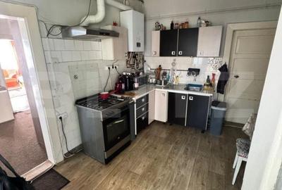 Casă cu 3 camere decomandat cu Teren 374 Mp în Central - 6