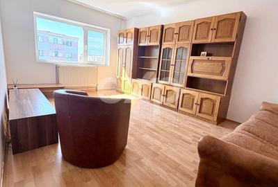 Apartament cu 2 camere decomandat, mobilat în Banat