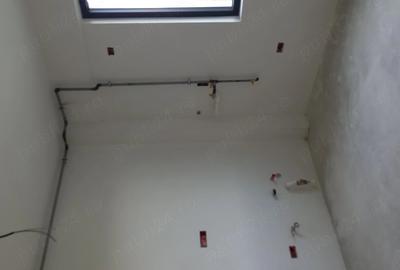 Apartament cu 2 camere semidecomandat în Lazu - 2