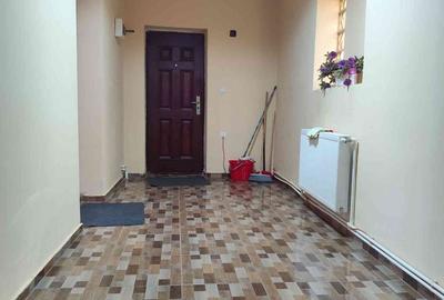 Casă cu 4 camere cu Teren 1482 Mp în Brădești - 8
