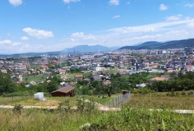 Casă cu 7 camere cu Teren 1000 Mp în Central