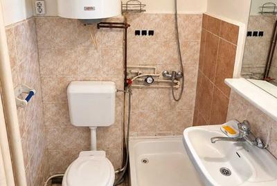 Apartament cu 2 camere semidecomandat în Tractorul