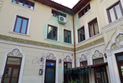 Casă individuală cu 7 camere cu Canalizare în Unirii
