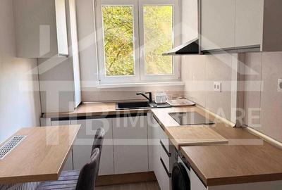Apartament cu 2 camere decomandat, mobilat în Cornișa