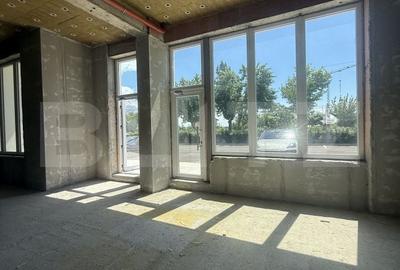 Spațiu comercial, de 180 mp, în Valea