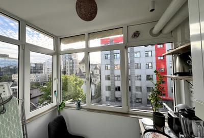 Apartament cu 3 camere decomandat în Central - 1