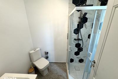 Casă cu 5 camere cu Teren 515 Mp în Rediu