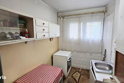 Garsonieră decomandată în Astra
