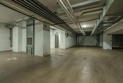 Apartament cu 3 camere semidecomandat, mobilat în P-ța Victoriei - 7