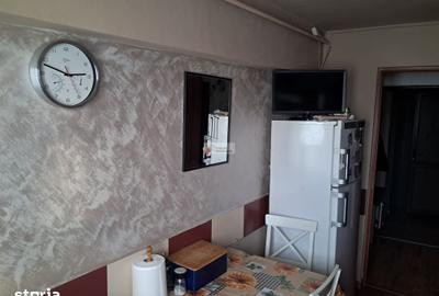 Apartament cu 4 camere decomandat în Autogară