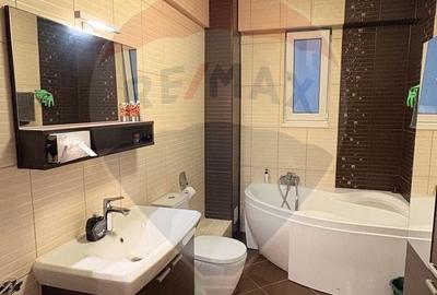 Apartament cu 3 camere în Central