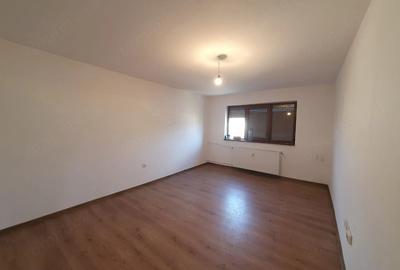 Apartament cu 2 camere decomandat în Soarelui - 4