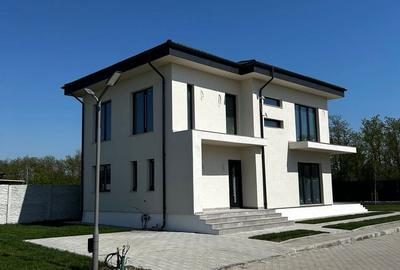 Casă cu 5 camere cu Teren 460 Mp în Corbeanca - 3