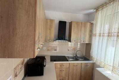 Apartament cu 3 camere semidecomandat în Iosia