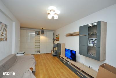 Apartament cu 3 camere decomandat în Drumul Taberei