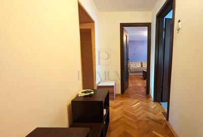 Apartament cu 4 camere decomandat în Steaua