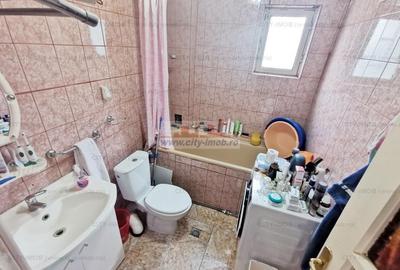 Casă individuală cu 5 camere decomandat cu Teren 224 Mp în Andronache - 10