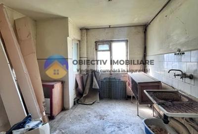 Apartament cu 2 camere decomandat în Săvinești - 4