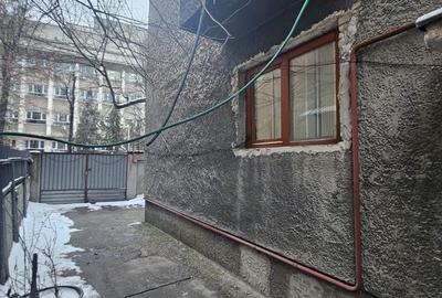 Casă individuală cu 5 camere cu Canalizare în Cotroceni - 19