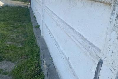 Casă cu 5 camere cu Teren 2200 Mp în Crucea