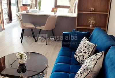 Apartament cu 2 camere semidecomandat, mobilat în Central