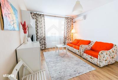 Apartament cu 3 camere în Craiovița Nouă