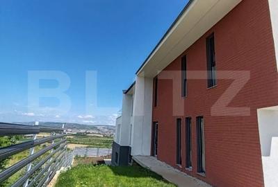 Casă cu 6 camere cu Teren 479 Mp în Borhanci