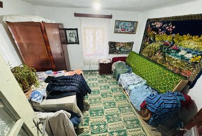 Casă cu Teren 630 Mp în Gura Văii - 4