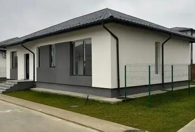 Casă cu 4 camere cu Teren 300 Mp în Tunari - 4
