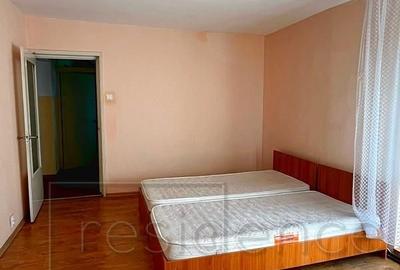 Apartament cu 2 camere decomandat în Zorilor