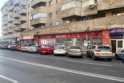 Spațiu comercial, de 684 mp, în Central