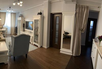 Penthouse cu 3 camere decomandat, mobilat în Central - 2