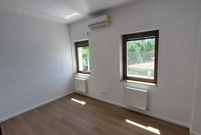Apartament cu 5 camere în Aviatorilor - 14