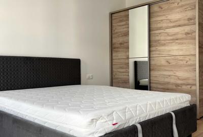 Apartament cu 2 camere decomandat în Tractorul - 5