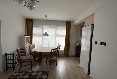Apartament cu 3 camere decomandat în Europa - 4