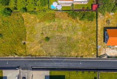 Teren Construcții intravilan de 885 mp, în Central - 8